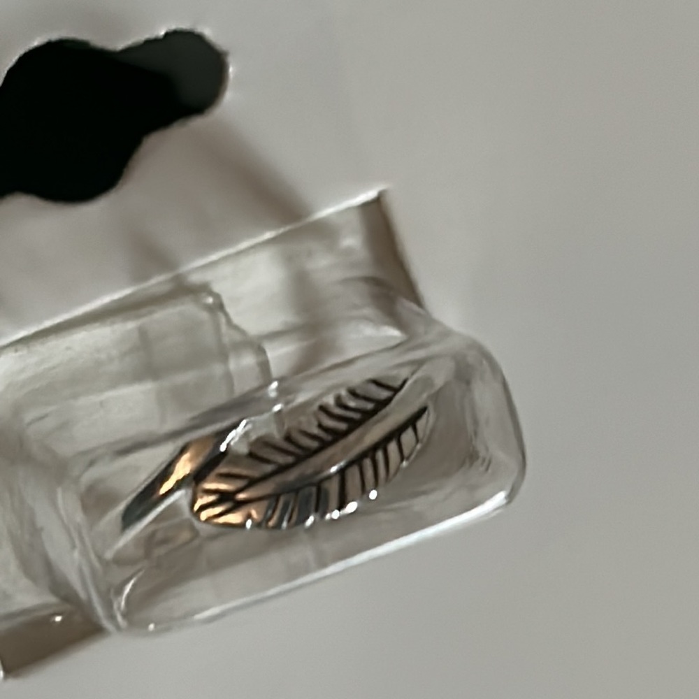 New Sterling Antiqued Silver Boho Feather Summer Style Adjustable Toe Ring - Picture 2 of 5
